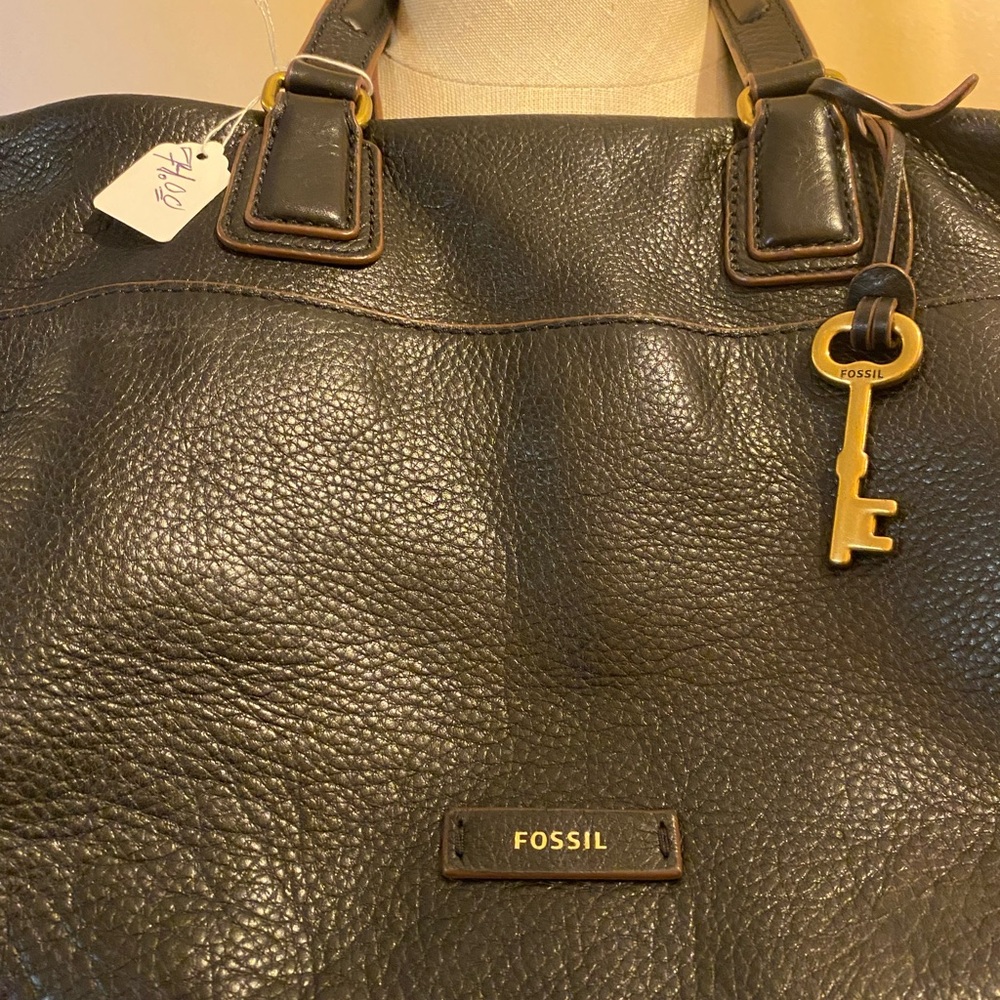 Fossil Black pebbled Leather Duffel style tote Bag trendy boho purse